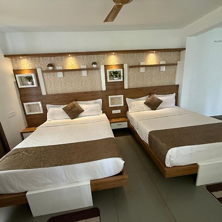 Hotel Honey Rock Kanthalloor Exterior foto