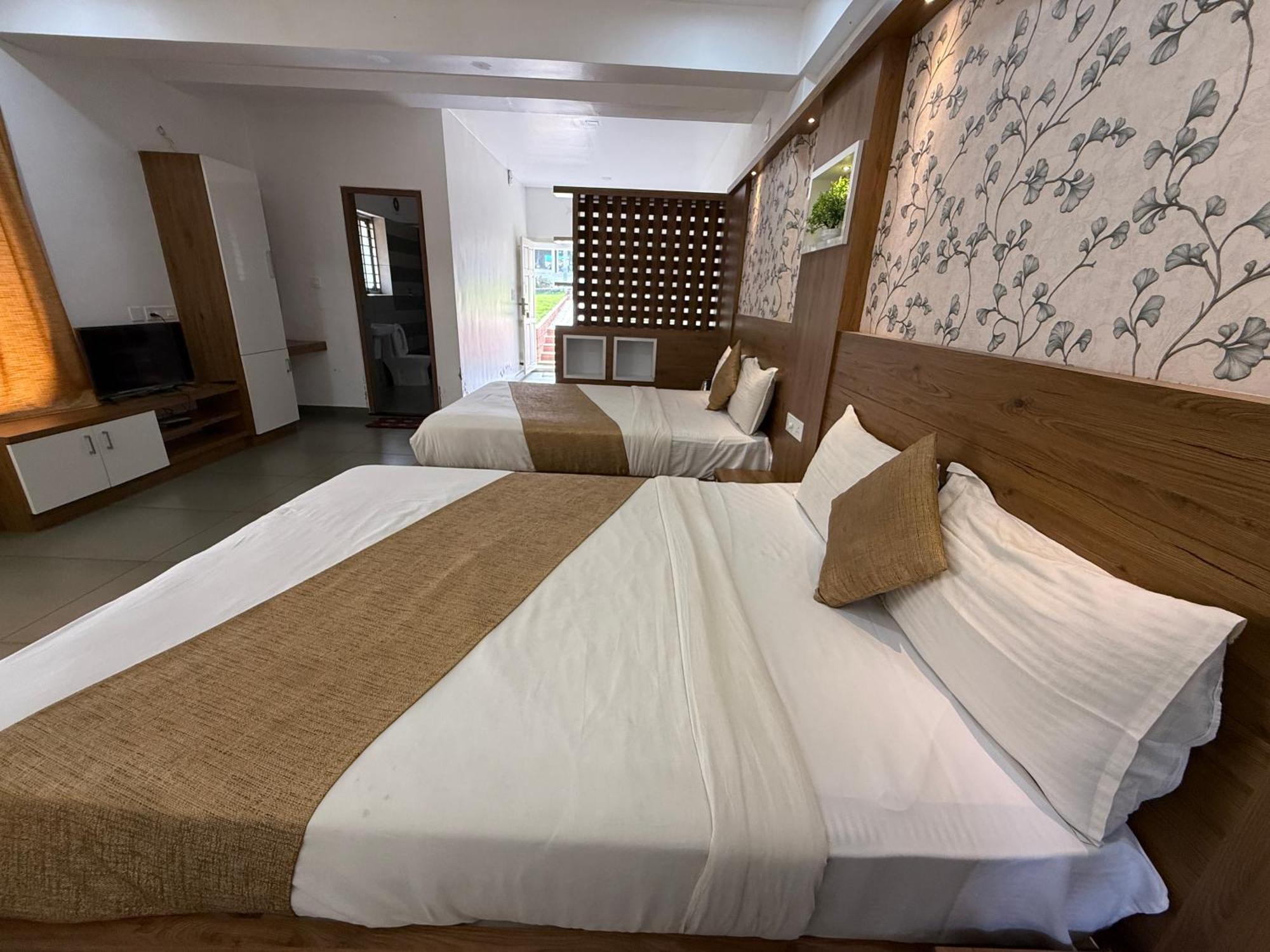 Hotel Honey Rock Kanthalloor Exterior foto